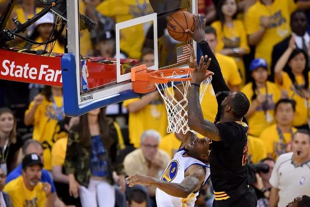 利物浦美国行：伊劳拉战术初现，阵容隐患刺眼，新赛季喜忧参半